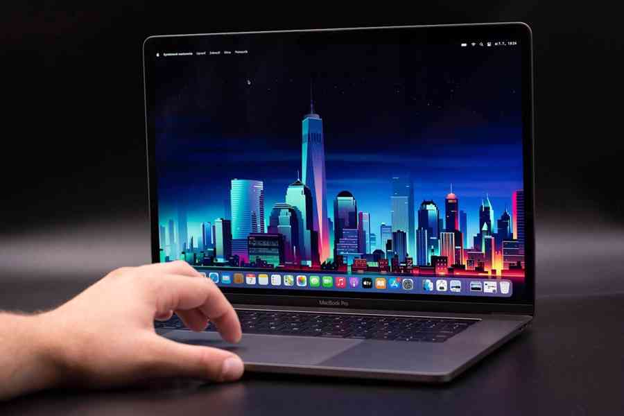 MacBook Pro 15" 2019 CTO Space Gray - foto 3