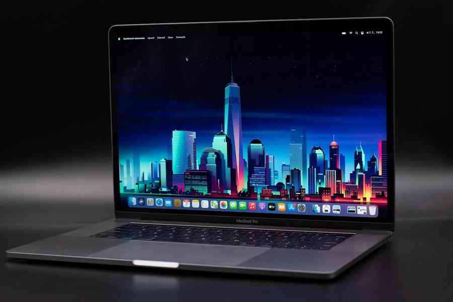 MacBook Pro 15" 2019 CTO Space Gray - foto 2