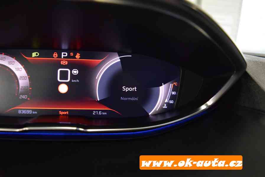 Peugeot 5008 1.5 BHDI GT LINE 7 MÍST 83 000 KM 2021-DPH  - foto 22