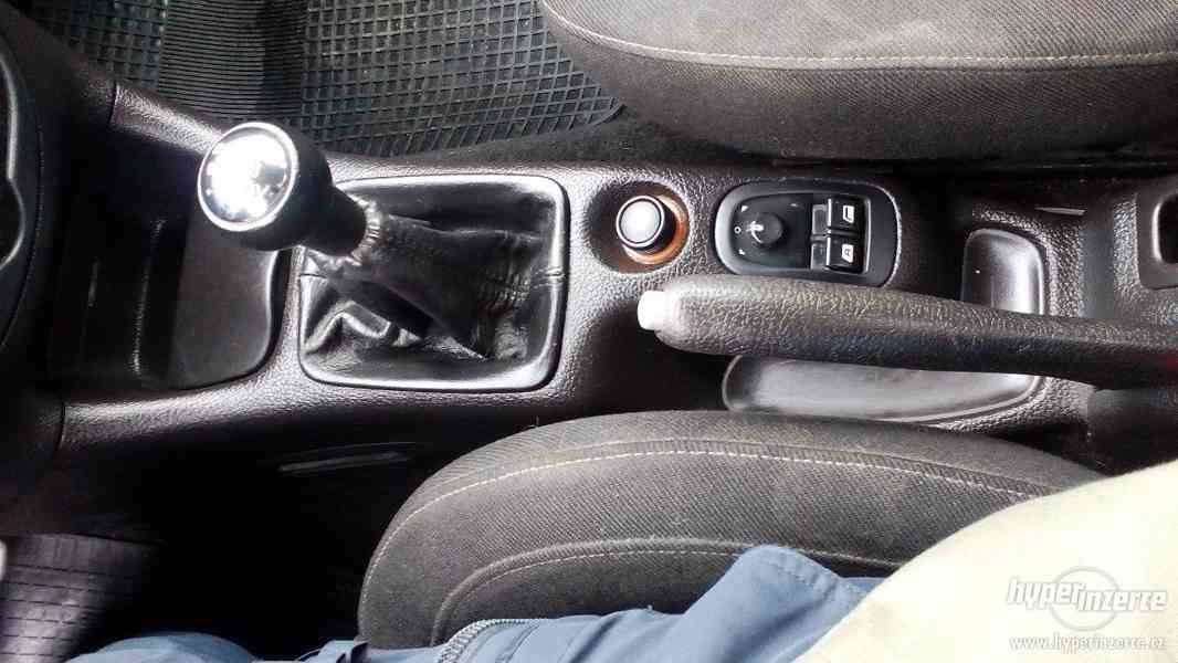 Prodám Peugeot 206 2.0 HDI - foto 6