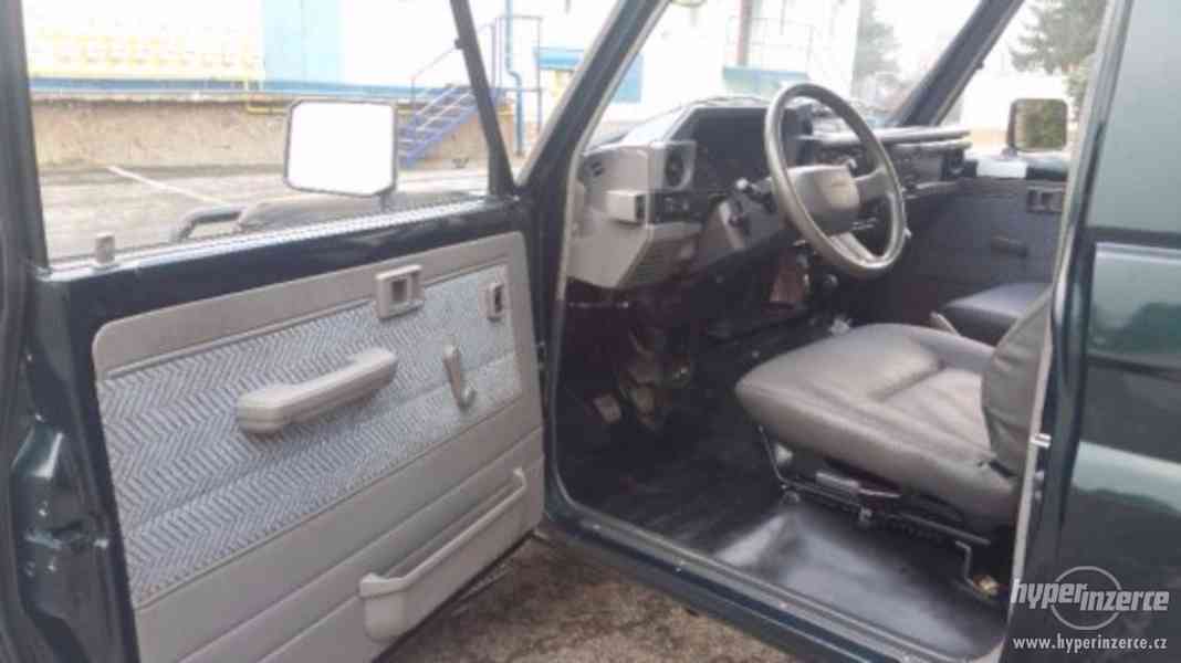 TOYOTA LANDCRUISER 70 - foto 2
