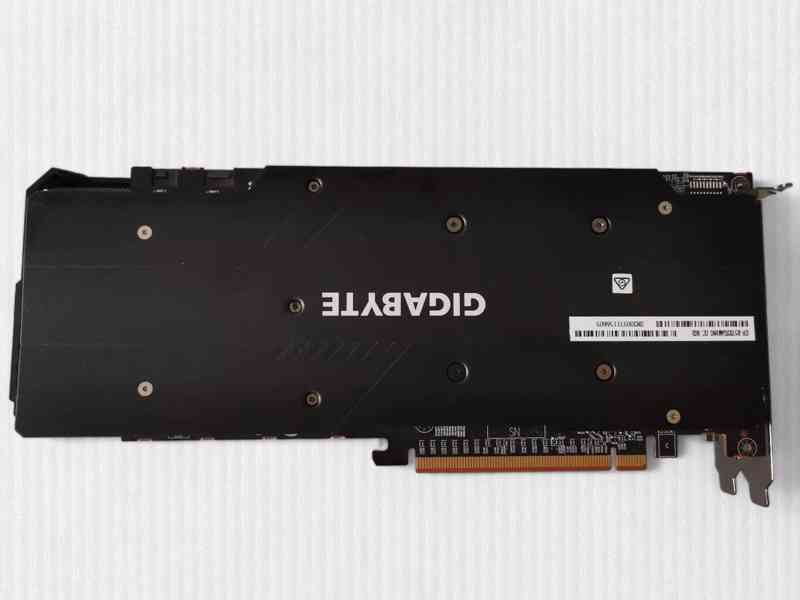 GIGABYTE RADEON RX 5700 XT - 8GB - GDDR6 - foto 2