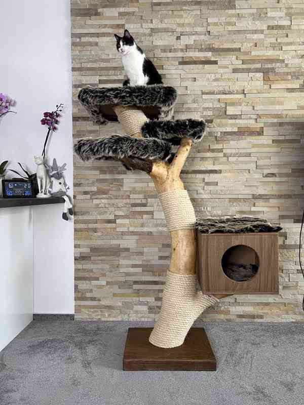 Kočičí strom - odpočívadlo pro kočky