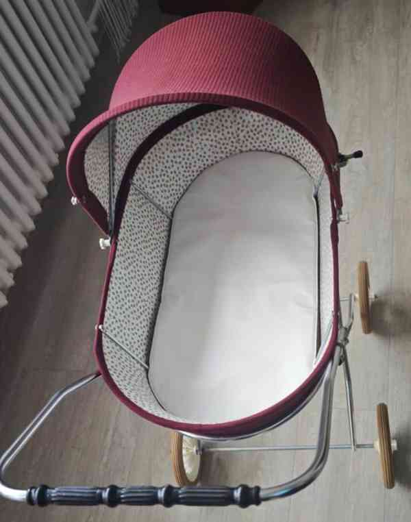 Kočárek pro panenky - foto 2