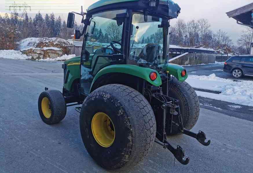 Traktor John Deere 4720 - foto 9