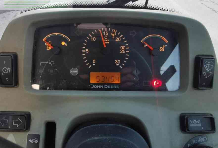 Traktor John Deere 4720 - foto 7