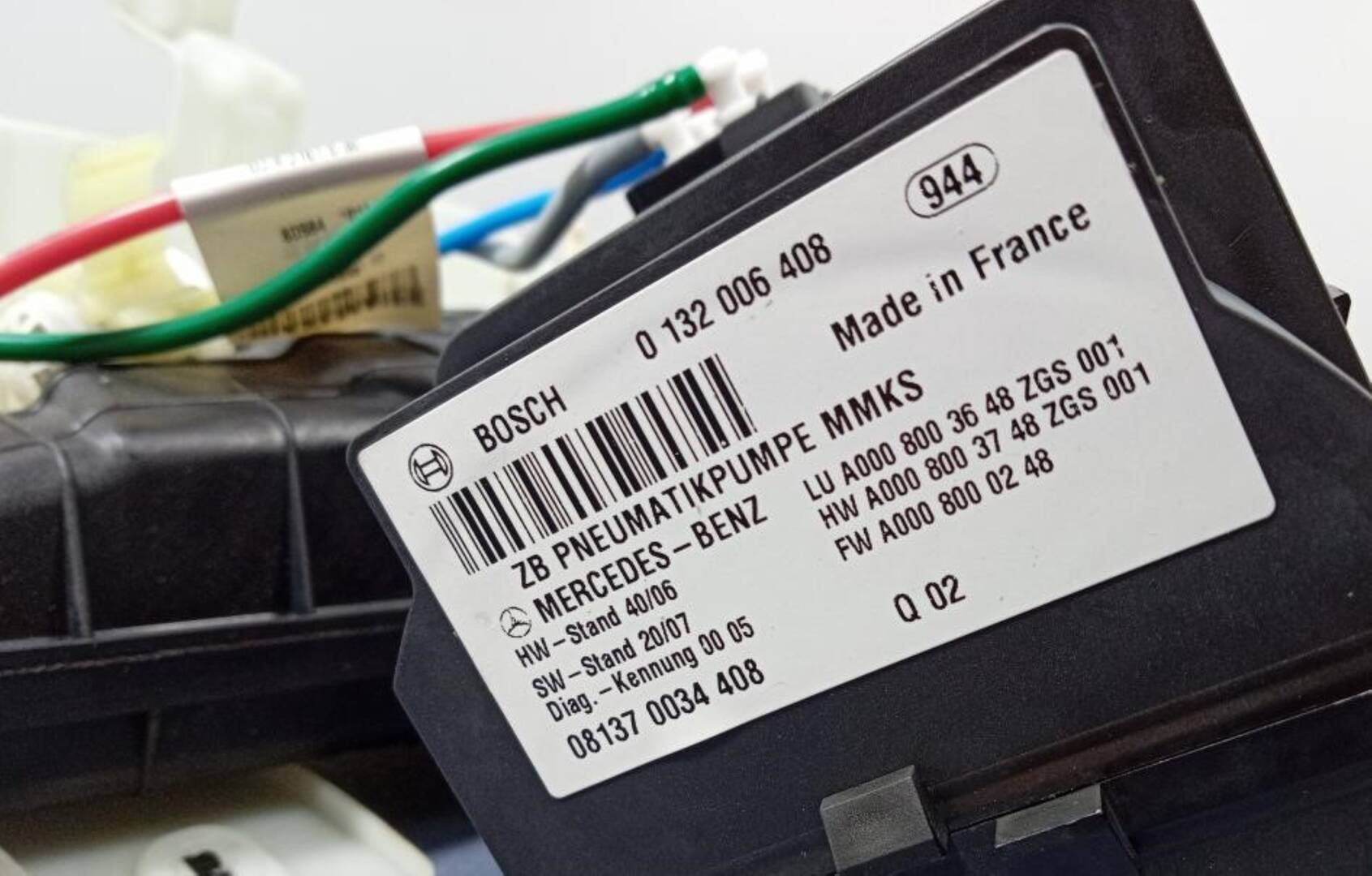 Mercedes W221 PUMPA VZDUCH.INTERIER.INFO V TEXTU - foto 1