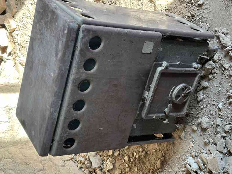 Kamna Kovoplast Rekreant - levý komínový vývod  - foto 2