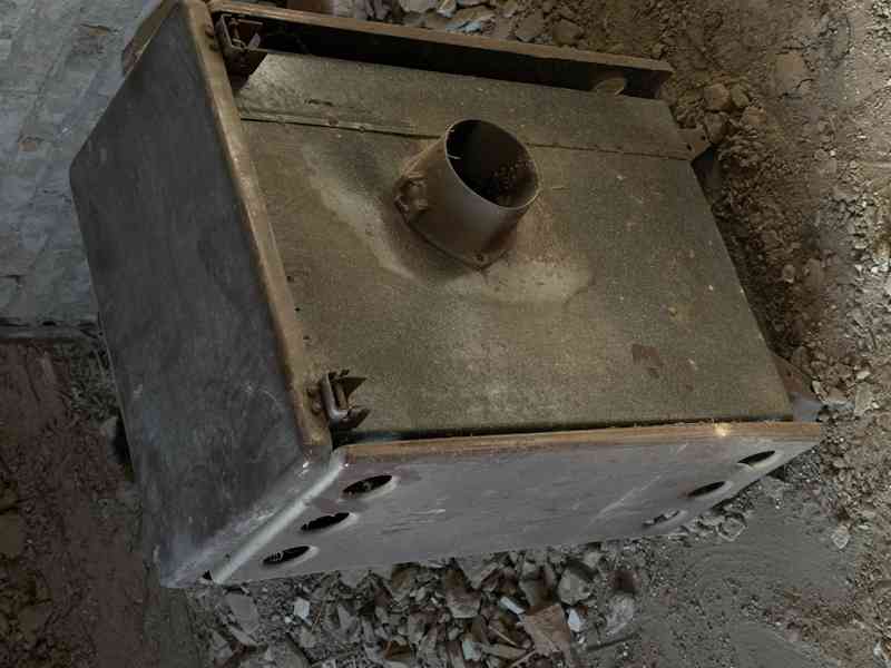 Kamna Kovoplast Rekreant - levý komínový vývod  - foto 4