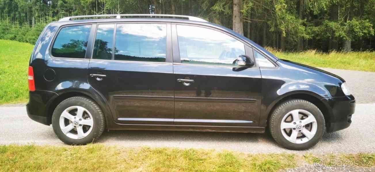 Volkswagen Touran 2,0 TDI DSG 2005 bez DPF - foto 2