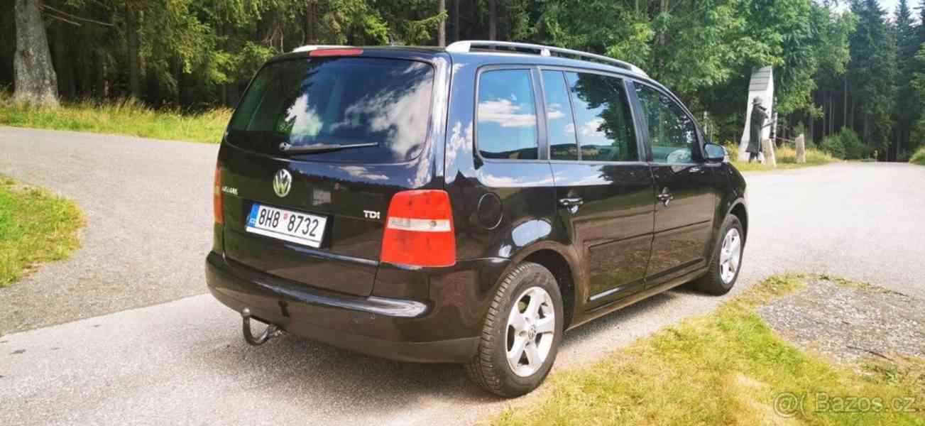 Volkswagen Touran 2,0 TDI DSG 2005 bez DPF - foto 14