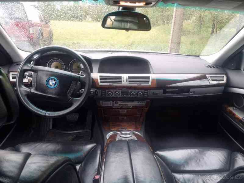 BMW Řada 7 760 LI - foto 13