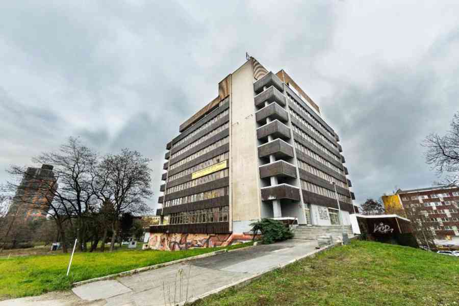 Nové malý kancelářské prostory k pronájmu! - foto 2