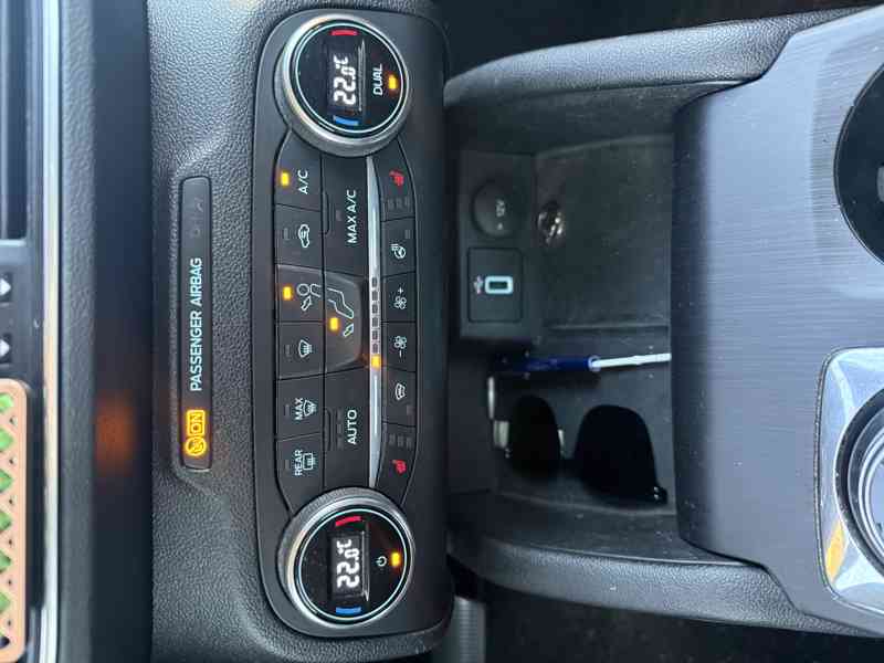 Ford focus 2019, top výbava  - foto 7