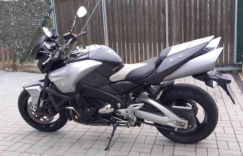 Prodám motocykl Suzuki GSX 1300 B-King - foto 1