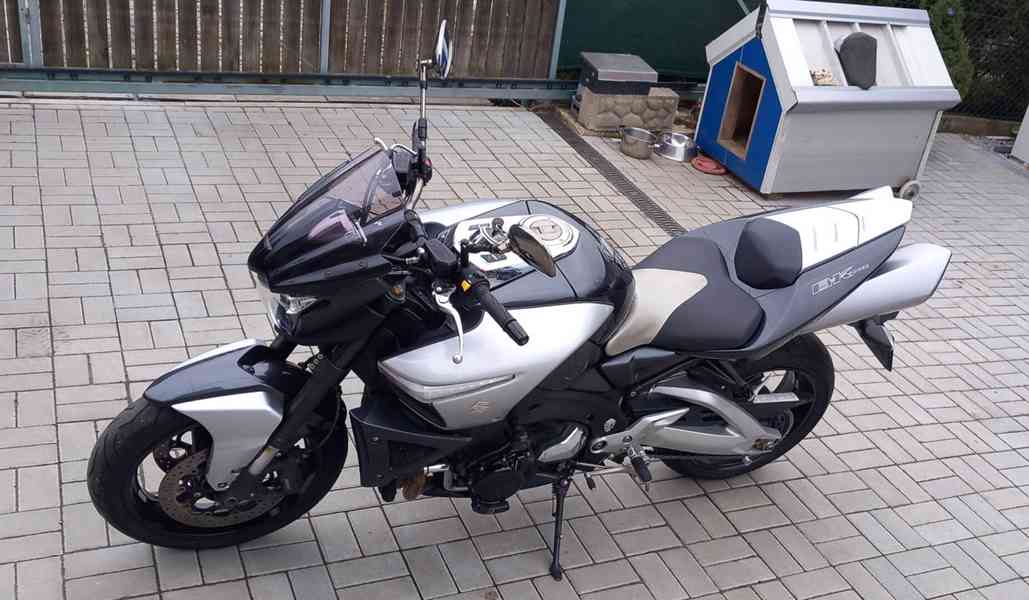 Prodám motocykl Suzuki GSX 1300 B-King - foto 4