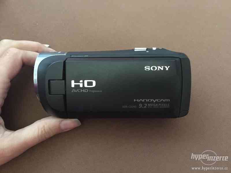 Videokamera SONY CX240E Handycam - foto 4