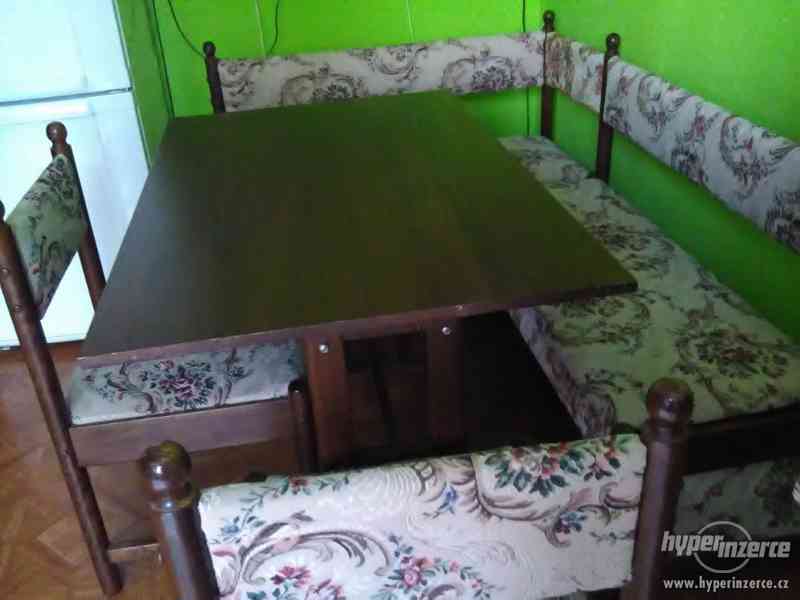 Jídelní set (rohová lavice, 2 židle a stůl) - foto 2