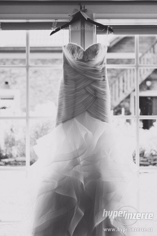 Svatební šaty Pronovias Ledurne. - foto 3