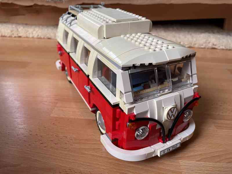 LEGO Creator: Volkswagen T1 Camper Van - foto 1