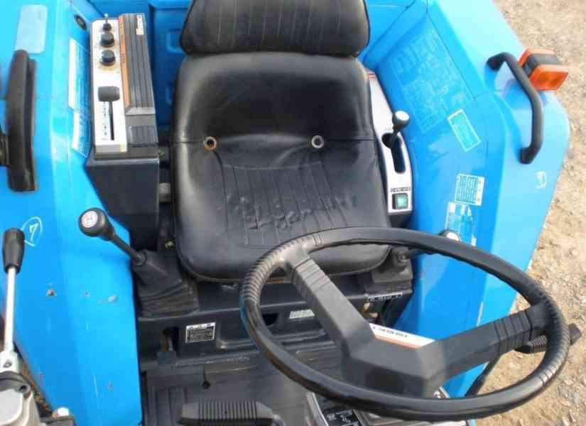 Iseki 227TPA Traktor - foto 6