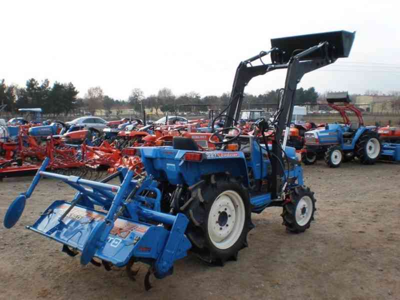 Iseki 227TPA Traktor - foto 3