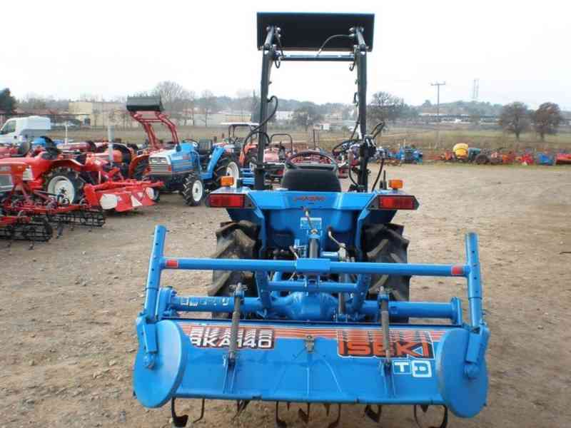 Iseki 227TPA Traktor - foto 4