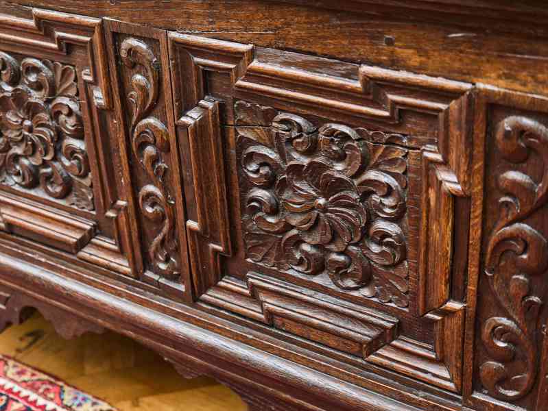 Německá dubová truhla Westfálsko, datovaná 1736 - foto 6