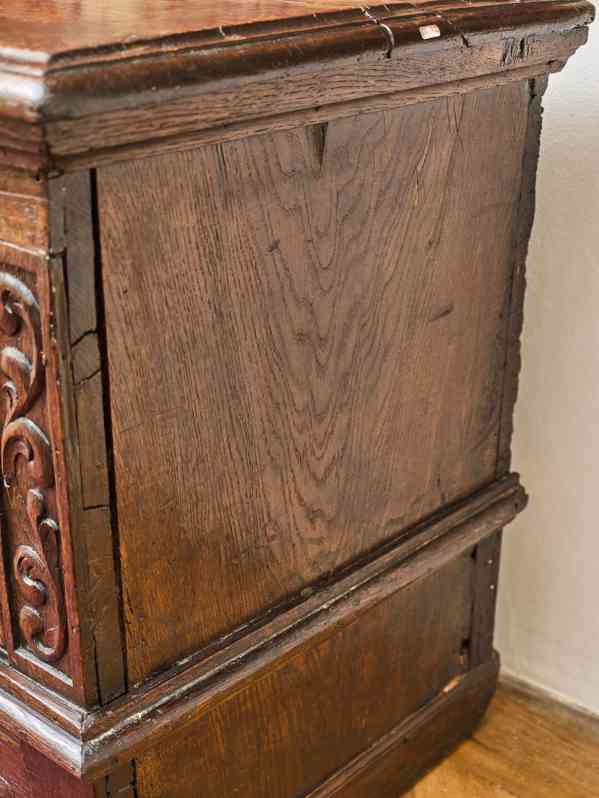 Německá dubová truhla Westfálsko, datovaná 1736 - foto 9