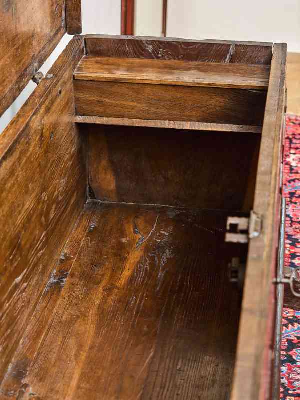 Německá dubová truhla Westfálsko, datovaná 1736 - foto 13