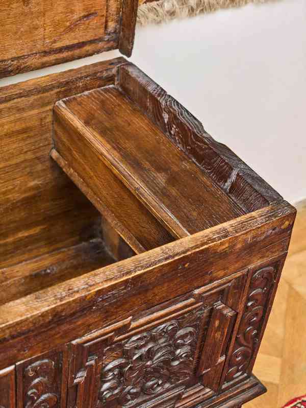 Německá dubová truhla Westfálsko, datovaná 1736 - foto 12