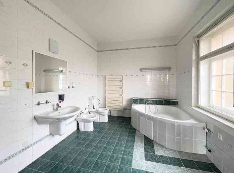 Prodej rodinné domy, 300 m² - Nový Bor - Arnultovice - foto 16