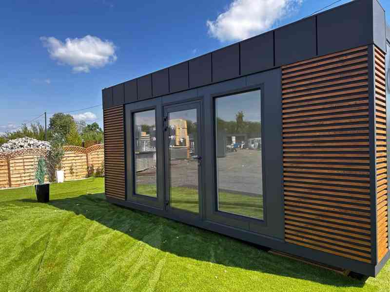 Pawilon/Kontejner  600x300 Obchod,kavarna,kancelarz - foto 4