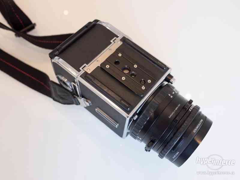 Prodám/vyměním Hasselblad 501CM +80mm +60mm +příslušenství - foto 8
