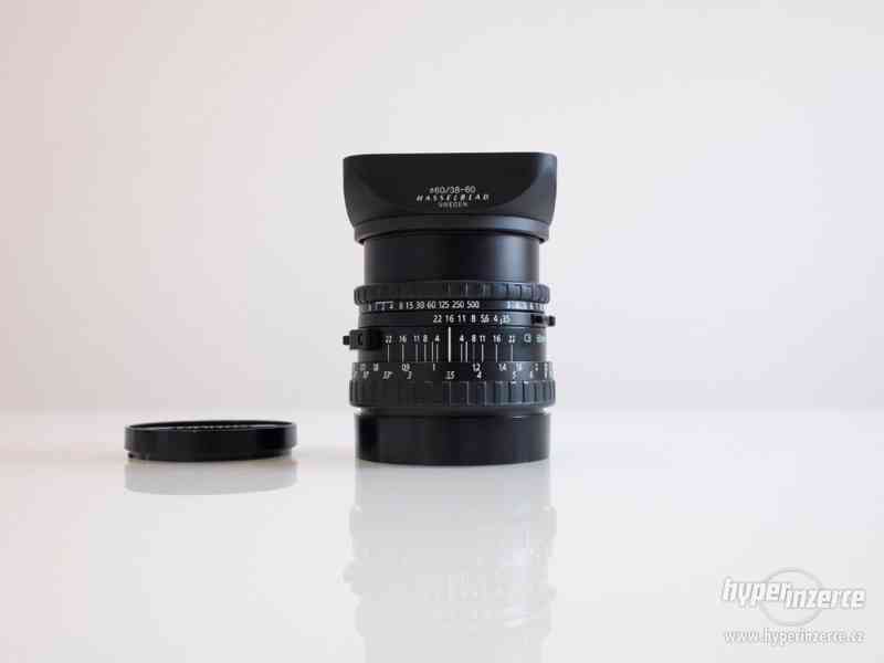 Prodám/vyměním Hasselblad 501CM +80mm +60mm +příslušenství - foto 12