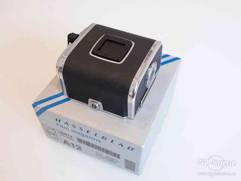 Prodám/vyměním Hasselblad 501CM +80mm +60mm +příslušenství - foto 16