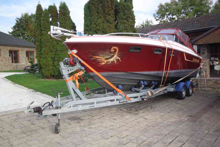 Motorova lod 8,5 m - foto 2