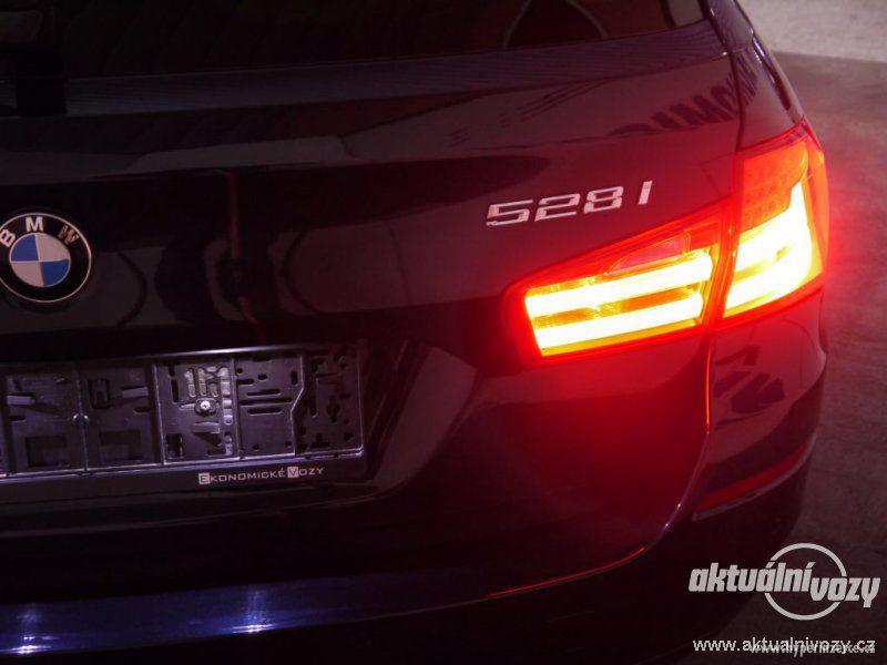 BMW Řada 5 2.0, benzín, automat, vyrobeno 2012, navigace, kůže - foto 2