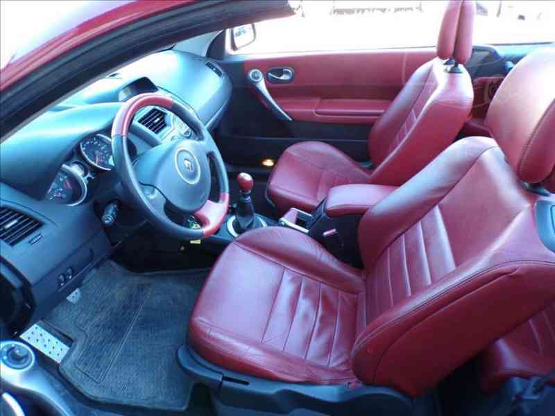 Renault Megane 2,0 16V CC - foto 6