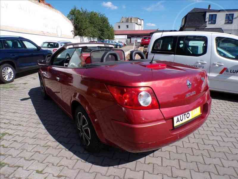 Renault Megane 2,0 16V CC - foto 3
