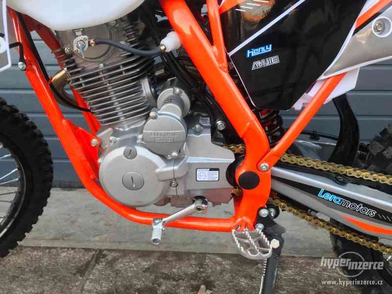 Pitbike Leramotors Killer 250cc 21/18 oranžová - foto 7