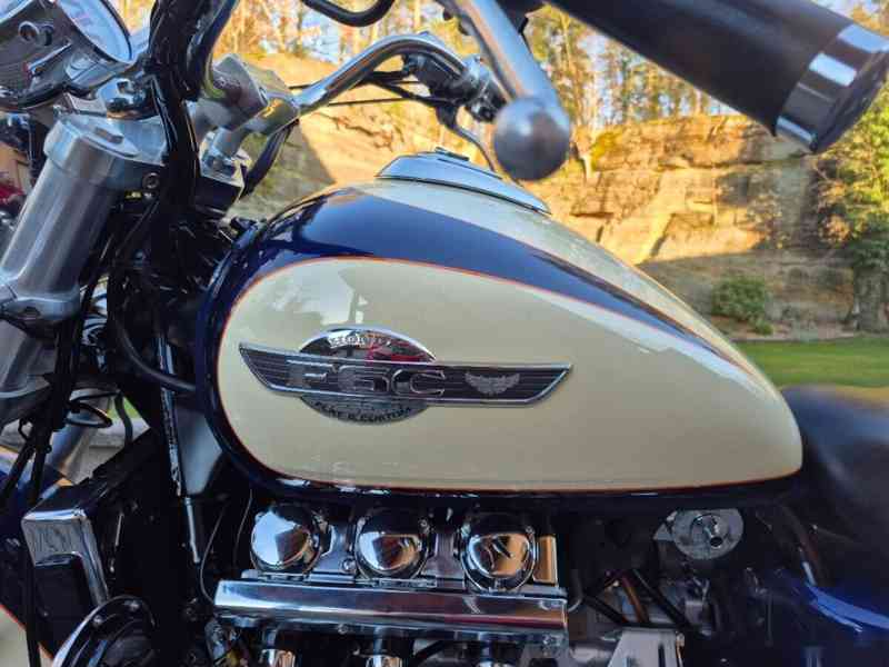 Honda F6C Valkyrie - SUPER STAV + VÝBAVA - 29 000 KM 199.900 - foto 8