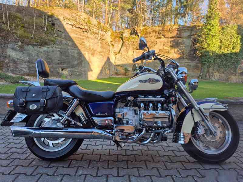 Honda F6C Valkyrie - SUPER STAV + VÝBAVA - 29 000 KM 199.900 - foto 18