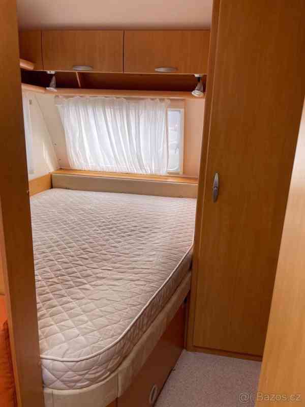 Ostatní Prostorný rodinný karavan Eife - foto 7