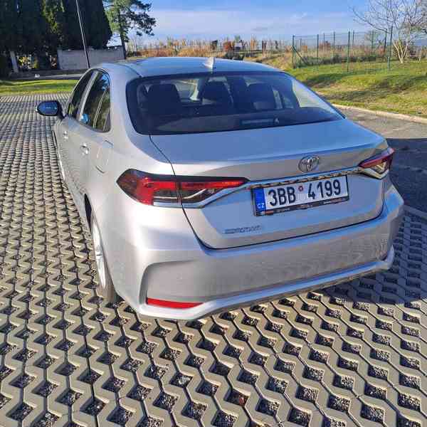 Toyota Corolla 1.5/92 kW automat - foto 5