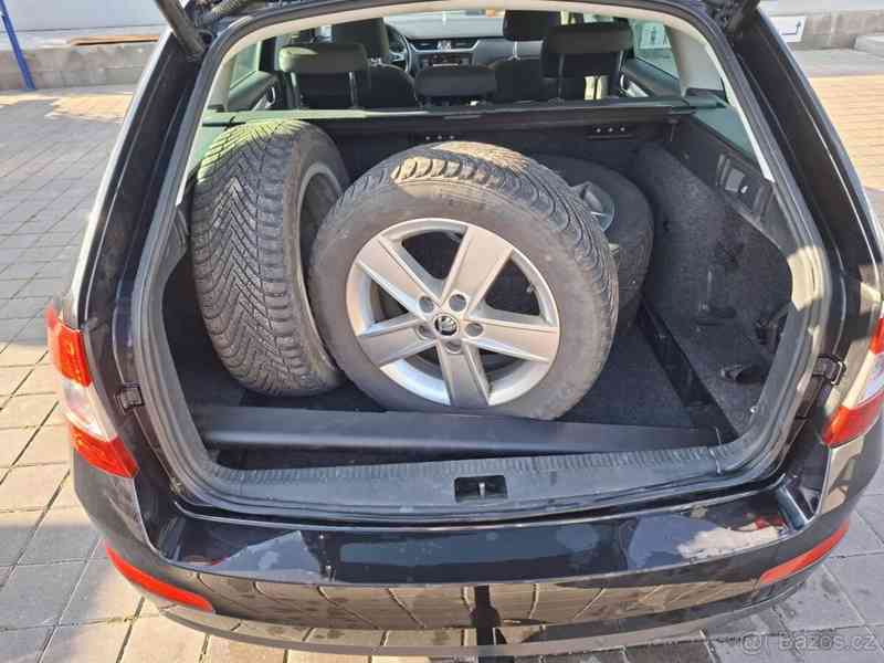 Škoda Octavia 2,0   TDI (135 kW / 184 k) DSG - foto 11