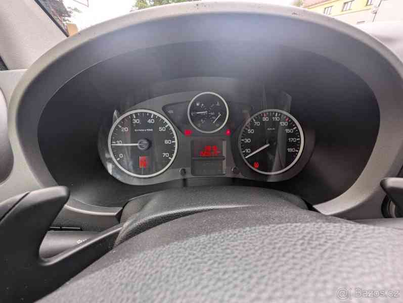 Citroën Berlingo 1,6 - foto 8