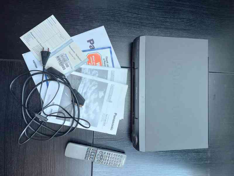 Video Panasonic NV-FJ612 + zdarma 10 kazet - foto 2