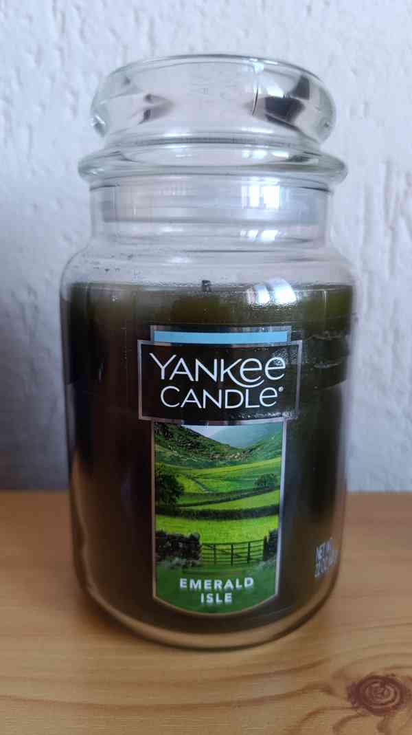 Yankee Candle Smerald Isle 623g - foto 2