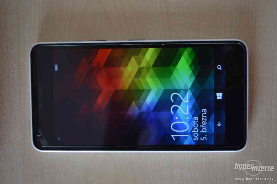 Mobilní telefon Microsoft Lumia 640 LTE - bílý - foto 3